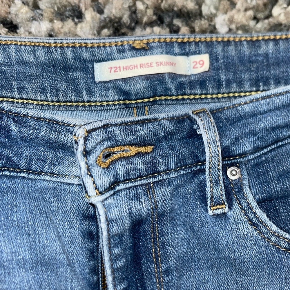Levi’s 721 High Rise Skinny Light Blue Super Stretchy 29x30